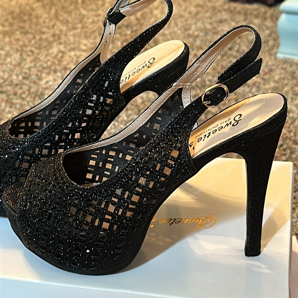 Sweetie’s Shoe Collection 4” platform heels